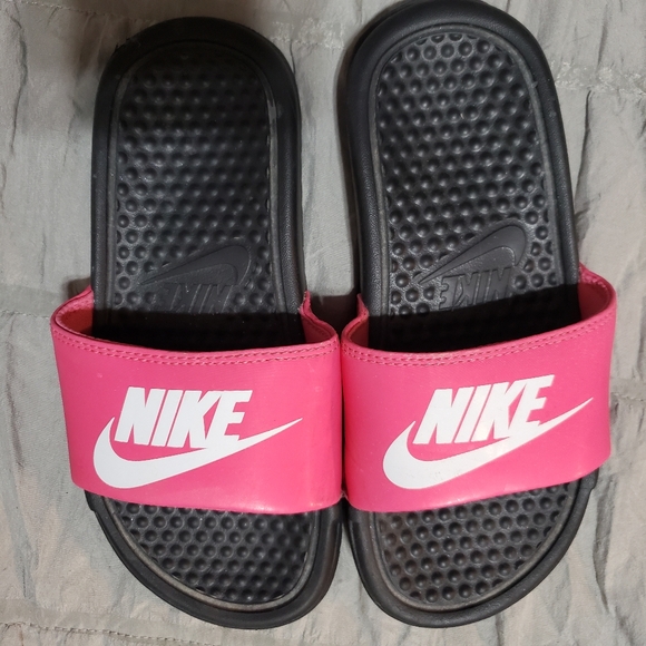 Nike Other - Nike Benassi Jdi Hot Pink & Black Youth Slides Sandals 4y Discontinued Style